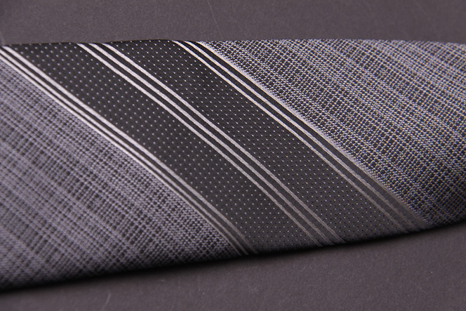 916